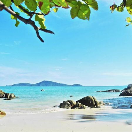 Ka Villa Rawai : Peaceful 4 Bedrooms Nai Harn エクステリア 写真